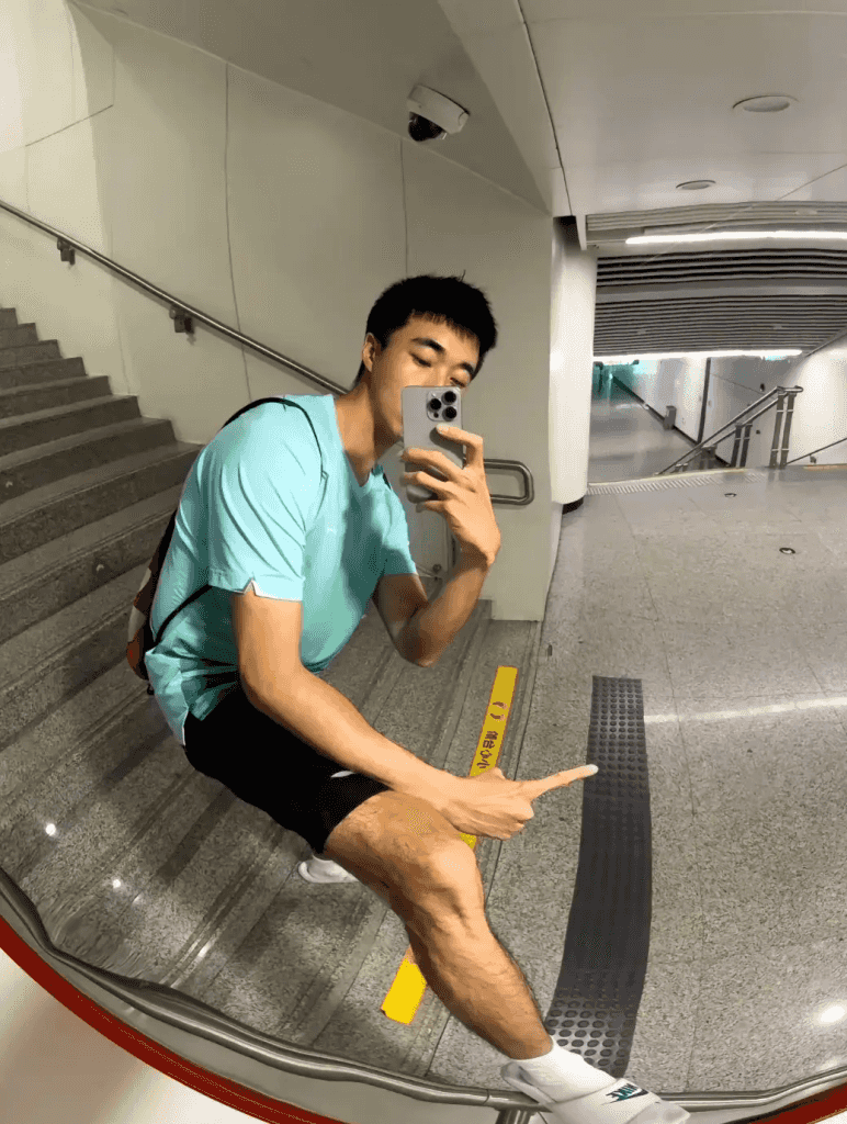 大长腿 192 浓毛体育生，直播白袜性感又迷人