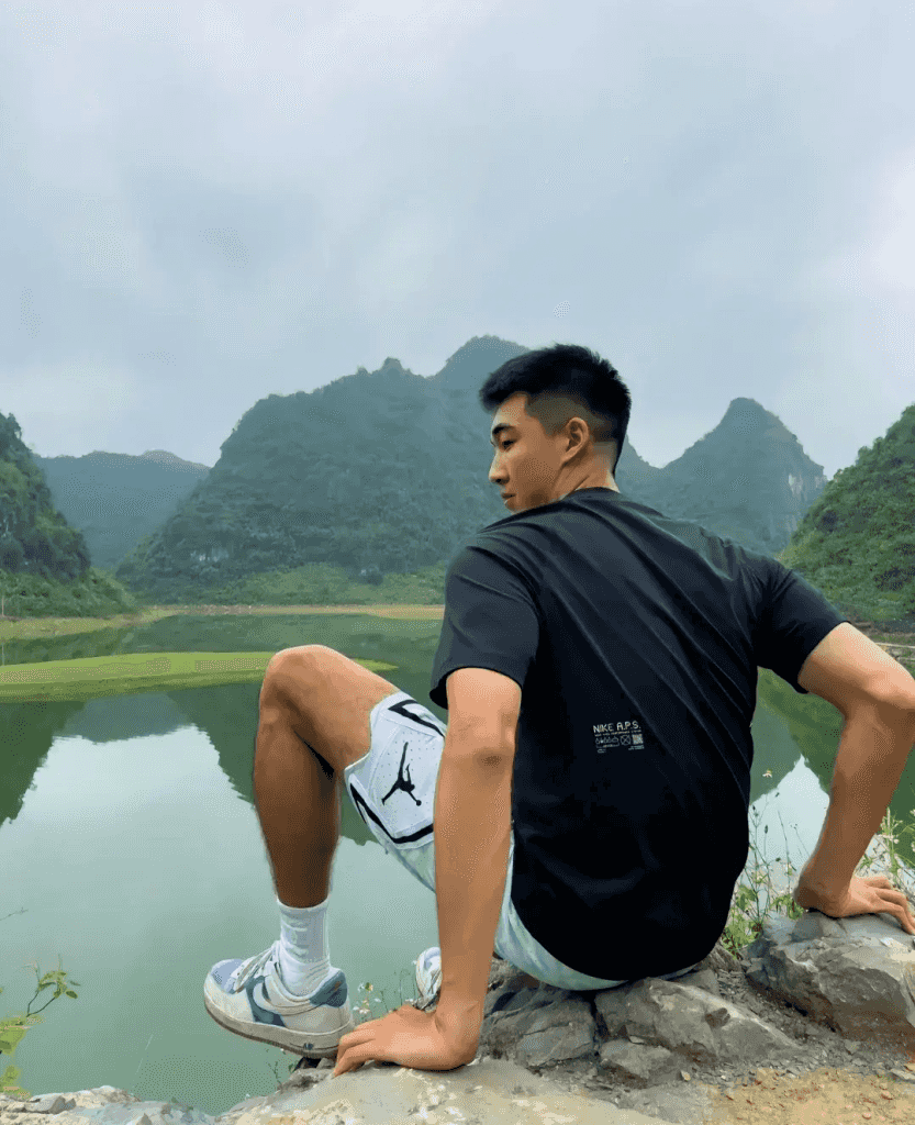 大长腿 192 浓毛体育生，直播白袜性感又迷人