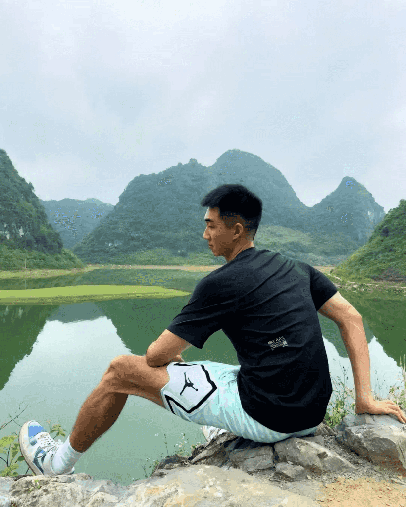 大长腿 192 浓毛体育生，直播白袜性感又迷人