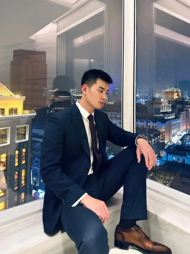 上海 193cm 西装帅哥，想恋爱的感觉