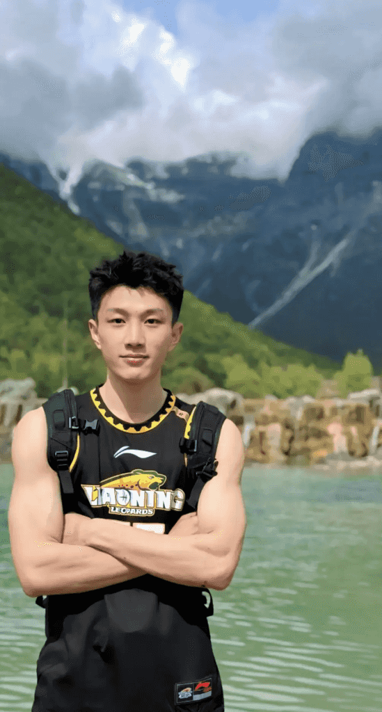 23 的山东大男孩，帅气如彬的体育生