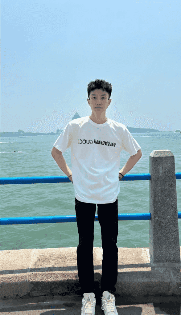 23 的山东大男孩，帅气如彬的体育生