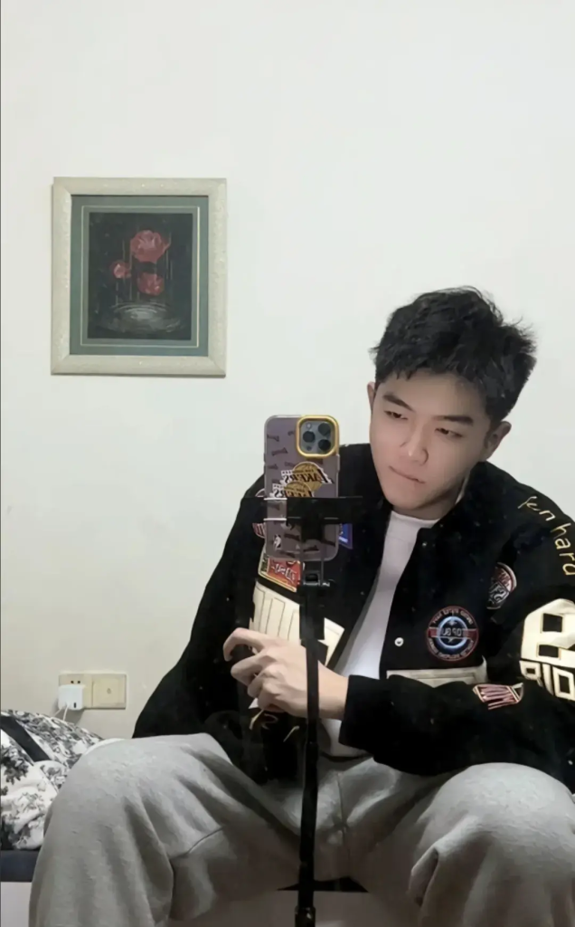 190cm 大长腿弟弟,又高又帅的体育生 190cm 大长腿弟弟,又高又帅的体育生