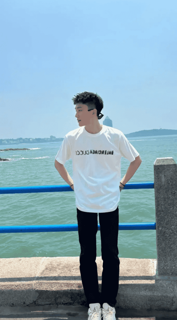 23 的山东大男孩，帅气如彬的体育生