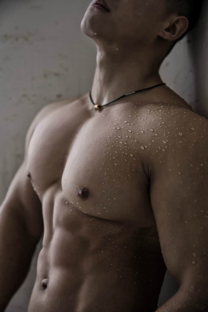 一套禁欲系硬汉硬控凤写真,这实力被制服了 一套禁欲系硬汉硬控凤写真,这实力被制服了