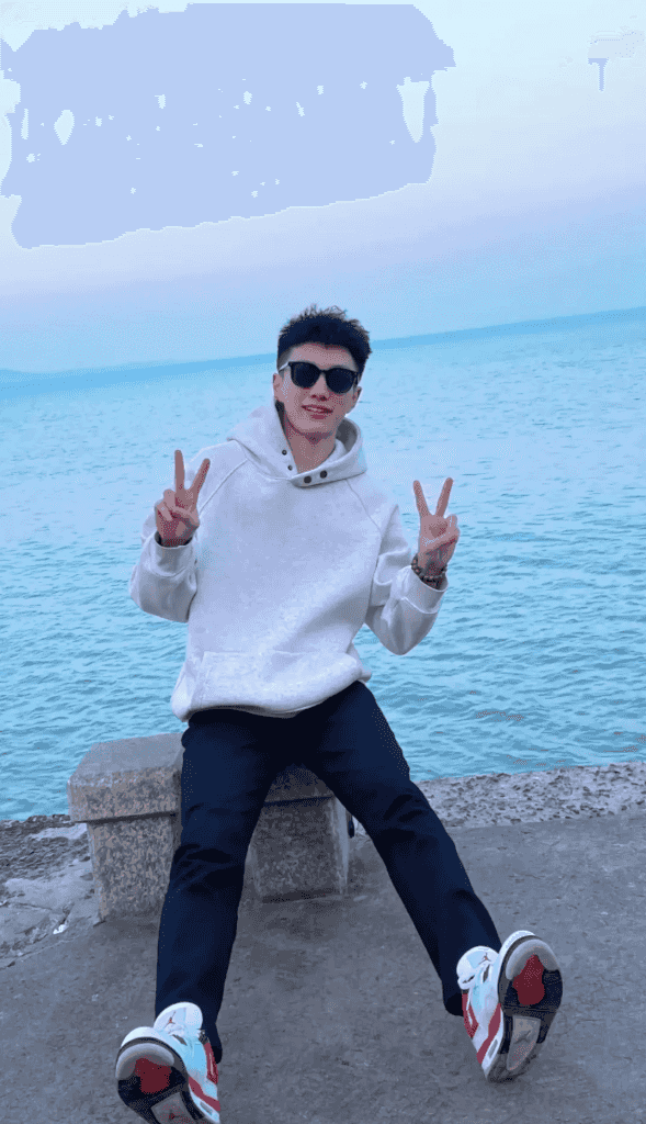 23 的山东大男孩，帅气如彬的体育生