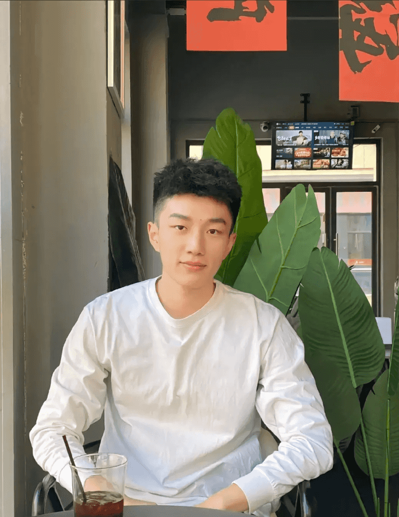 23 的山东大男孩，帅气如彬的体育生