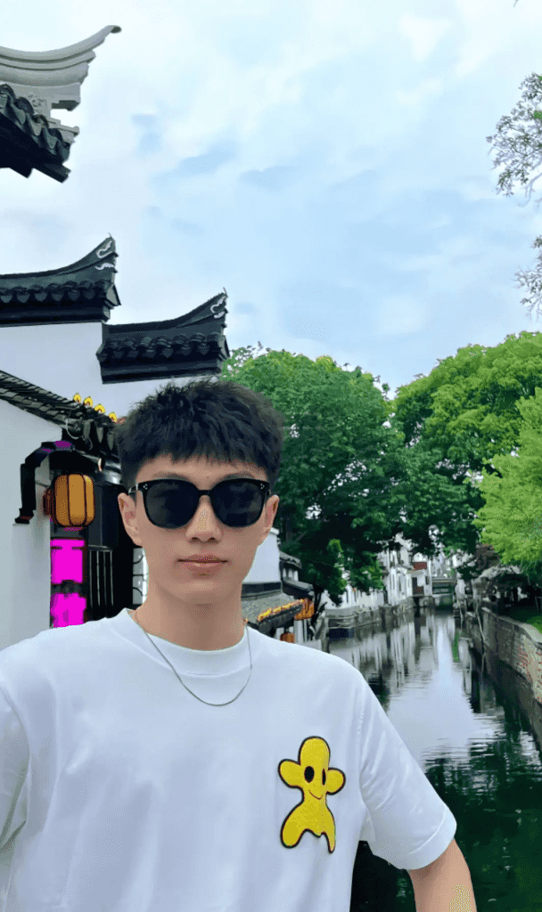 23 的山东大男孩，帅气如彬的体育生