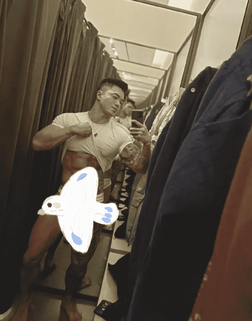 健身熟男肌肉纹身小叔，还是艺术家！