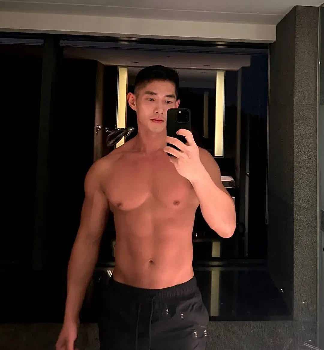 最帅的一对肌肉夫夫情侣，有新欢了！