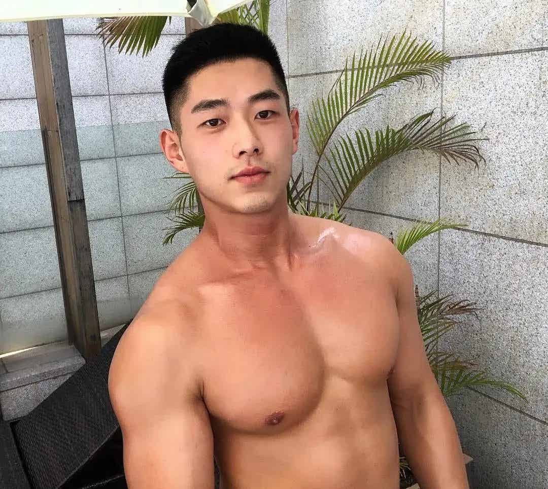 最帅的一对肌肉夫夫情侣，有新欢了！