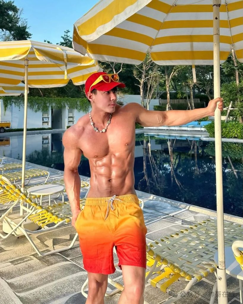 红黑皮双开门肌肉健身小哥,这种顶级手办谁在收藏? 红黑皮双开门肌肉健身小哥,这种顶级手办谁在收藏?