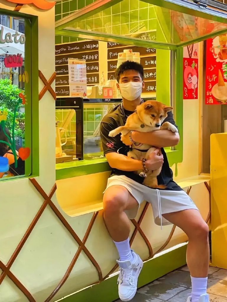 泳裤男照片疯传,实力藏不住了 泳裤男照片疯传,实力藏不住了