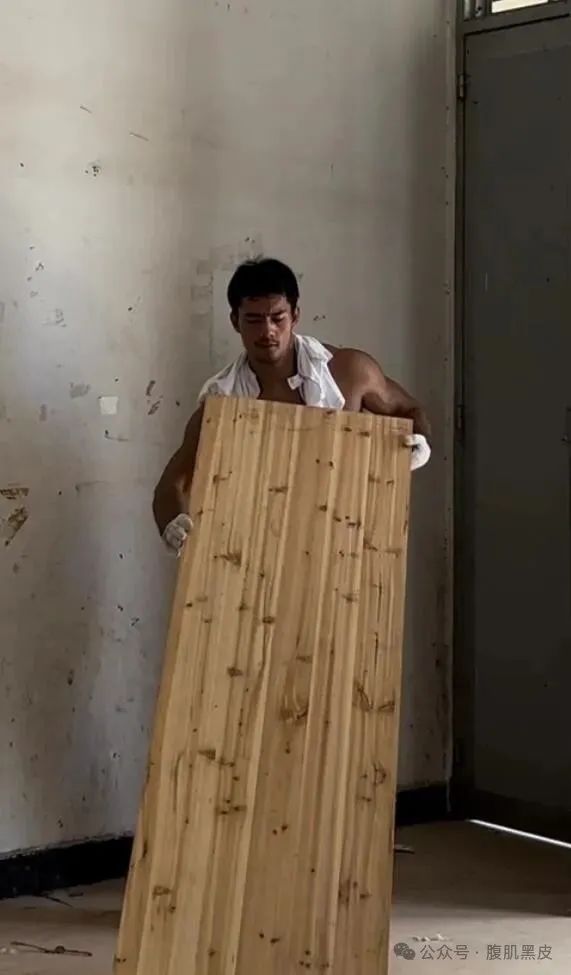 Man!性感黑皮肌肉民工 Man!性感黑皮肌肉民工