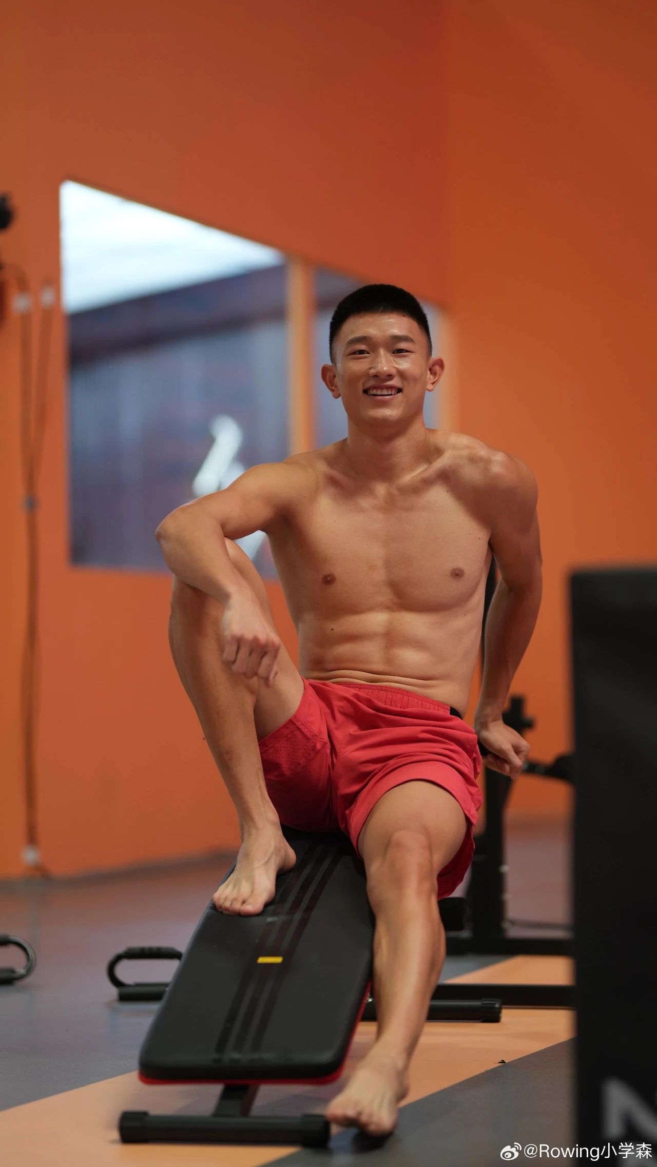 188CM 寸头黑皮体育生太耐了！