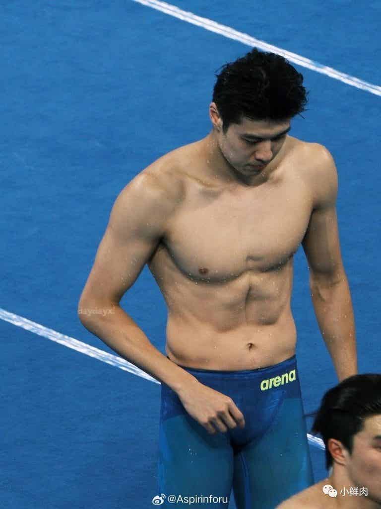 张翼祥居然拍了 CK 大片!我真的超可以! 张翼祥居然拍了 CK 大片!我真的超可以!