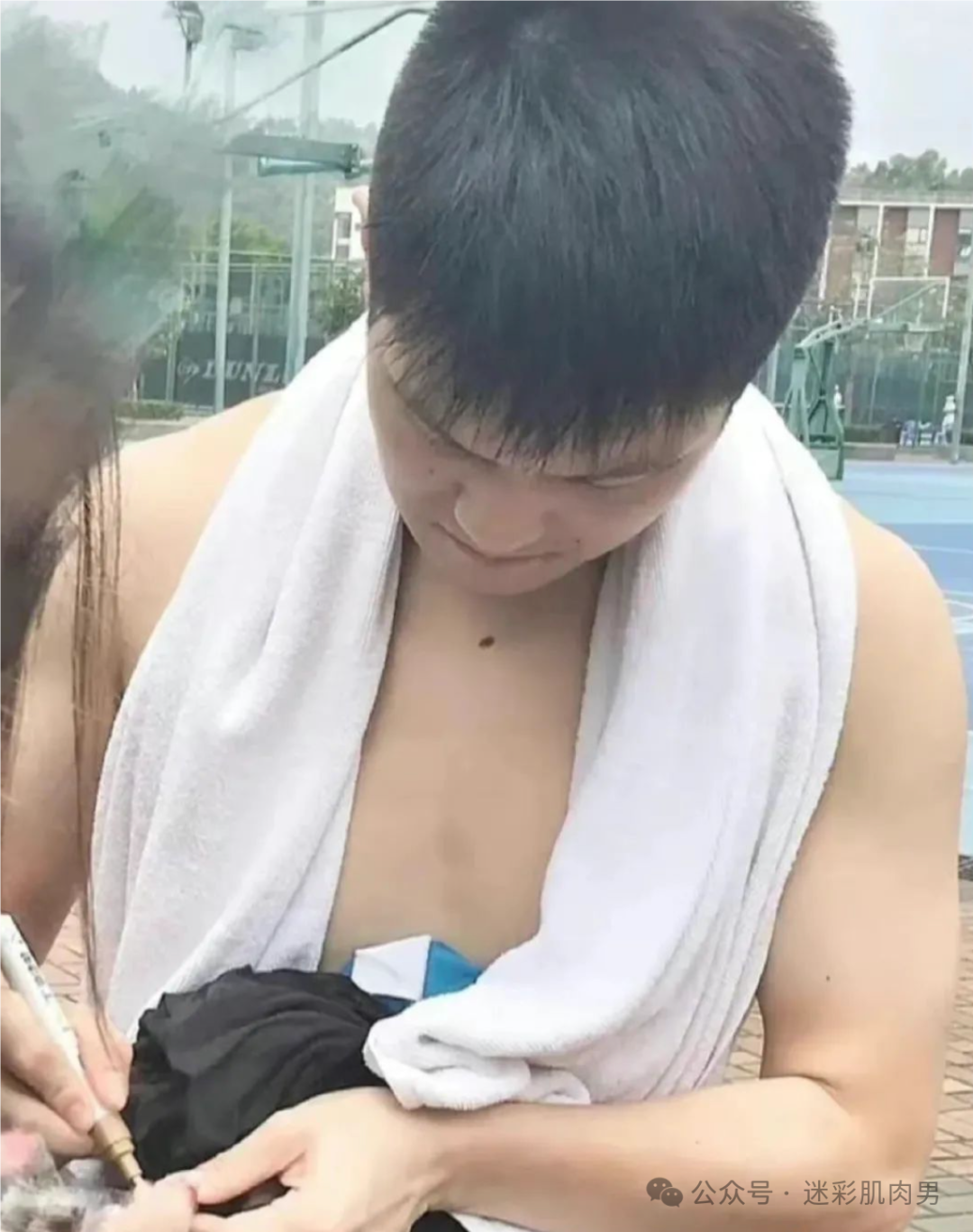  樊振东巴黎奥运会男单五连大满贯！曾在酒店被偷内裤潜入者太疯狂！