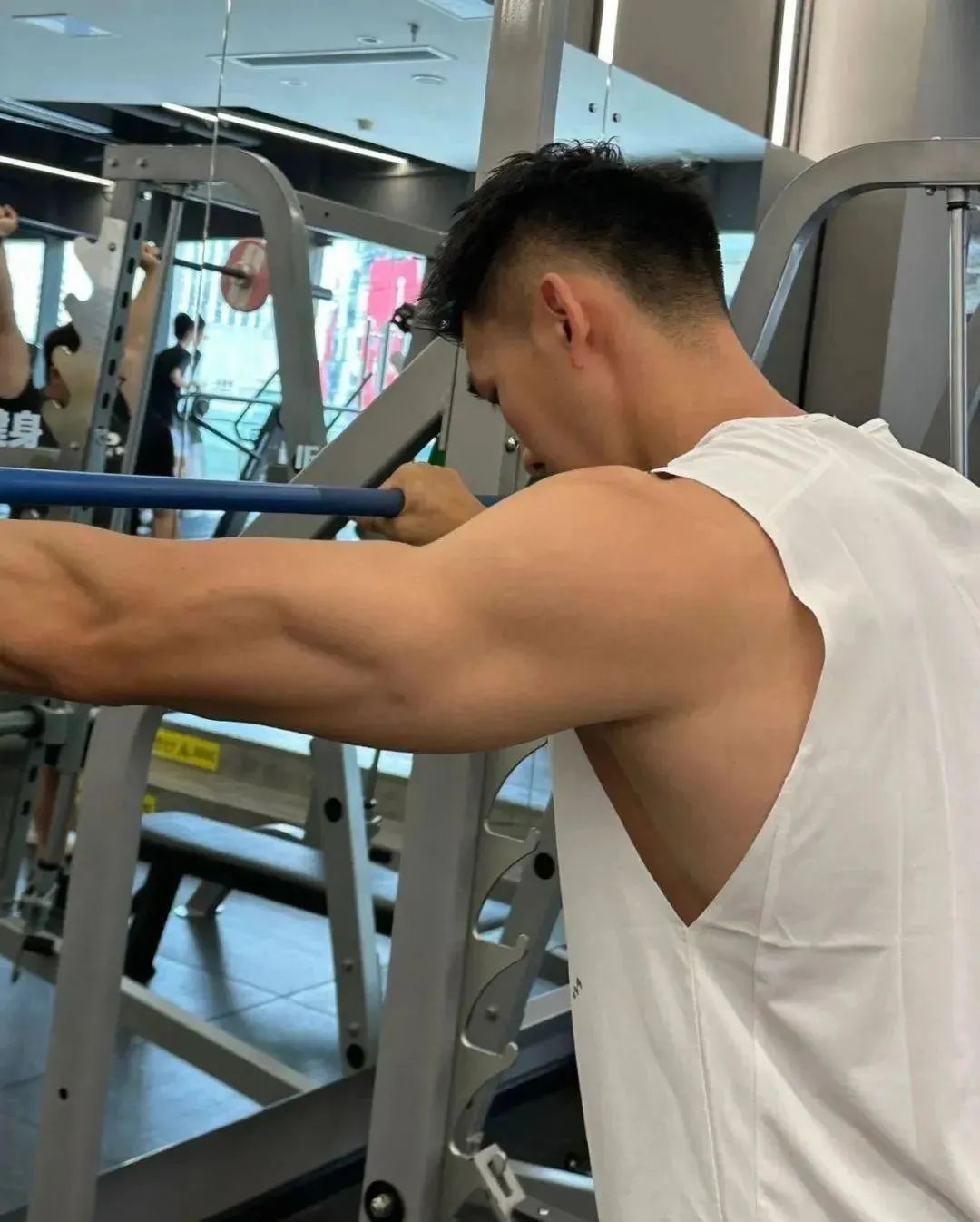 185CM 健身肌肉型男，成都圈圈梦中老公