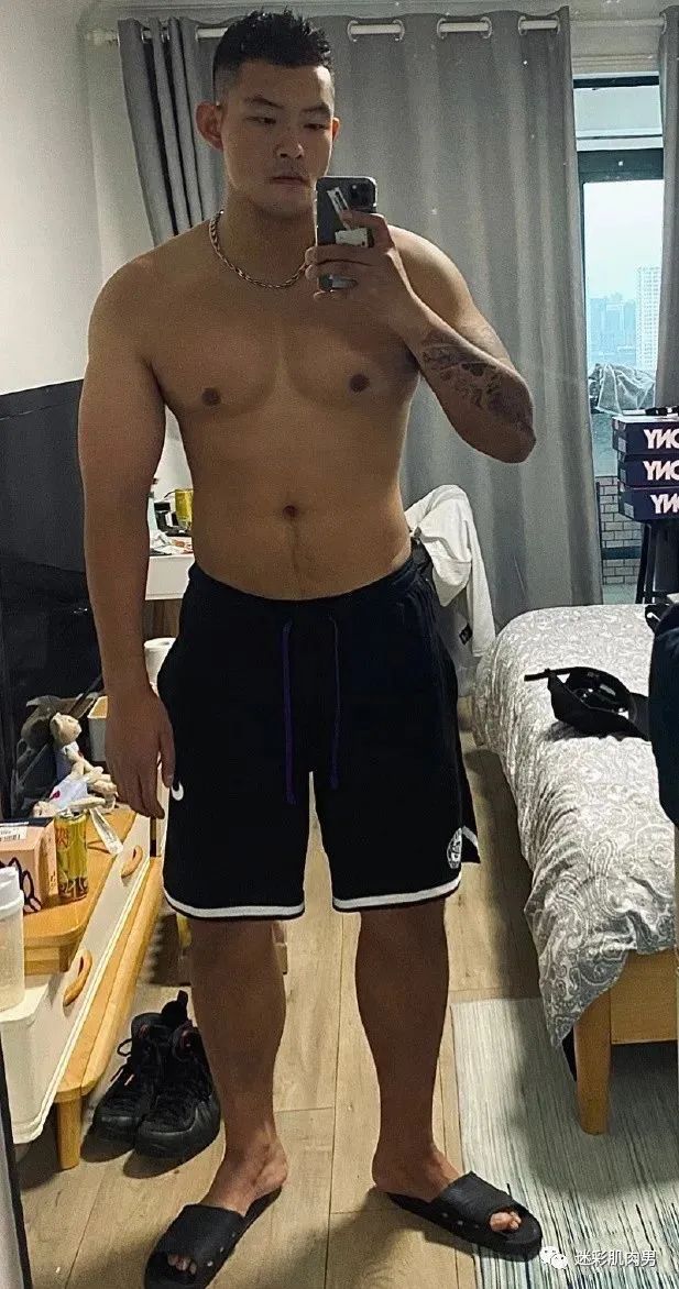 188CM 壮汉老师真魁梧呀！