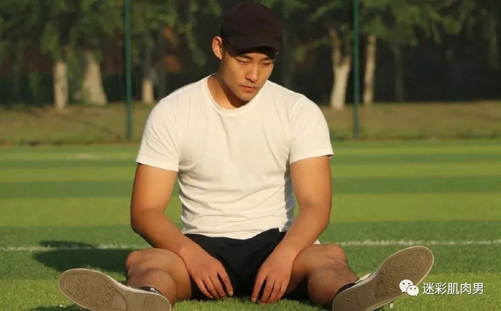 188CM 壮汉老师真魁梧呀！