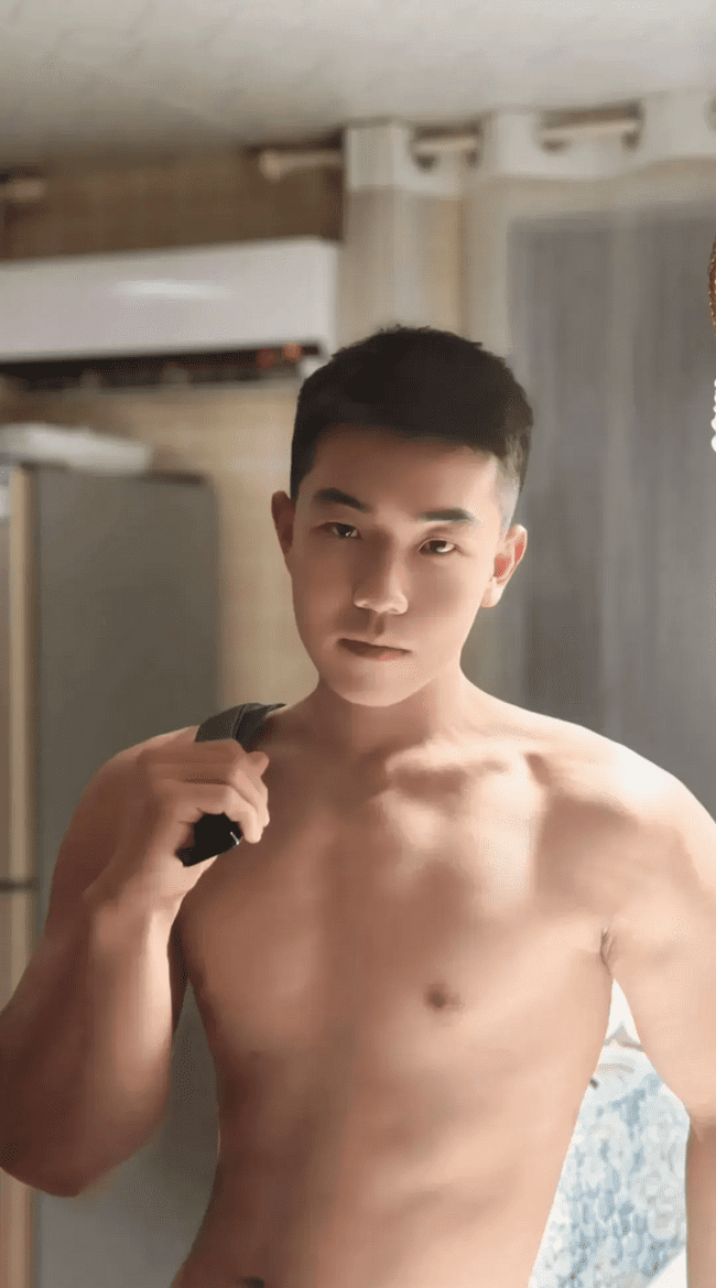 23 退伍兵哥哥，上海街头人见人爱 