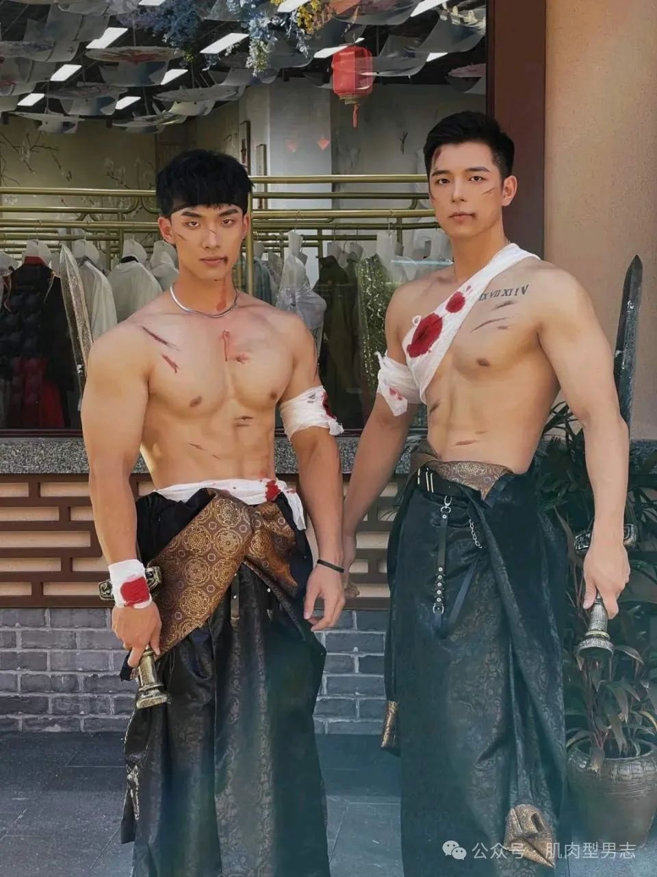 这组写真火了！模特小哥也找到了！