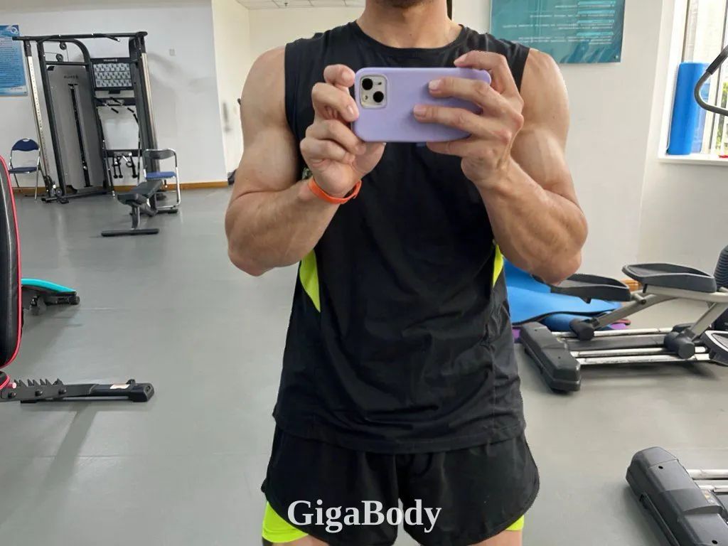 警惕 G 圈照骗神器，大肚腩 AI 一秒变肌肉男
