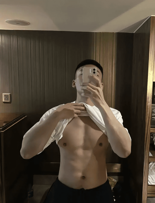 182cm 东北寸头爷们，想被他调教吗？