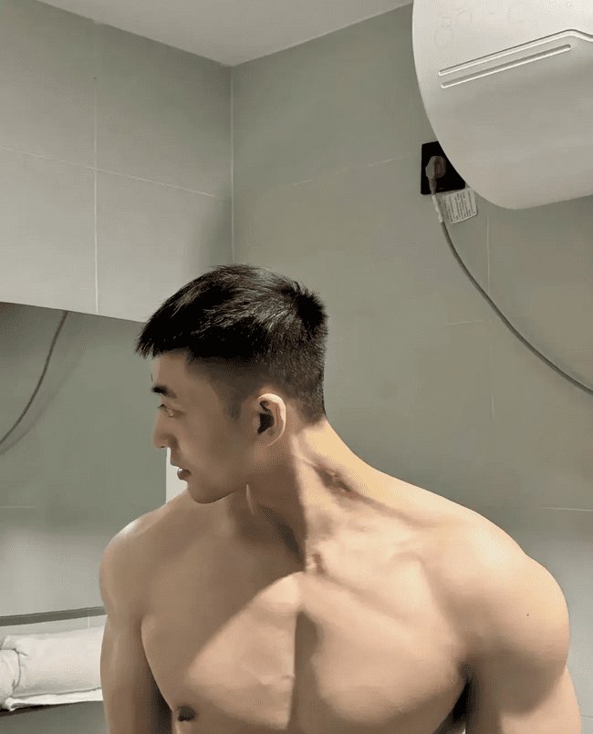 182cm 东北寸头爷们，想被他调教吗？