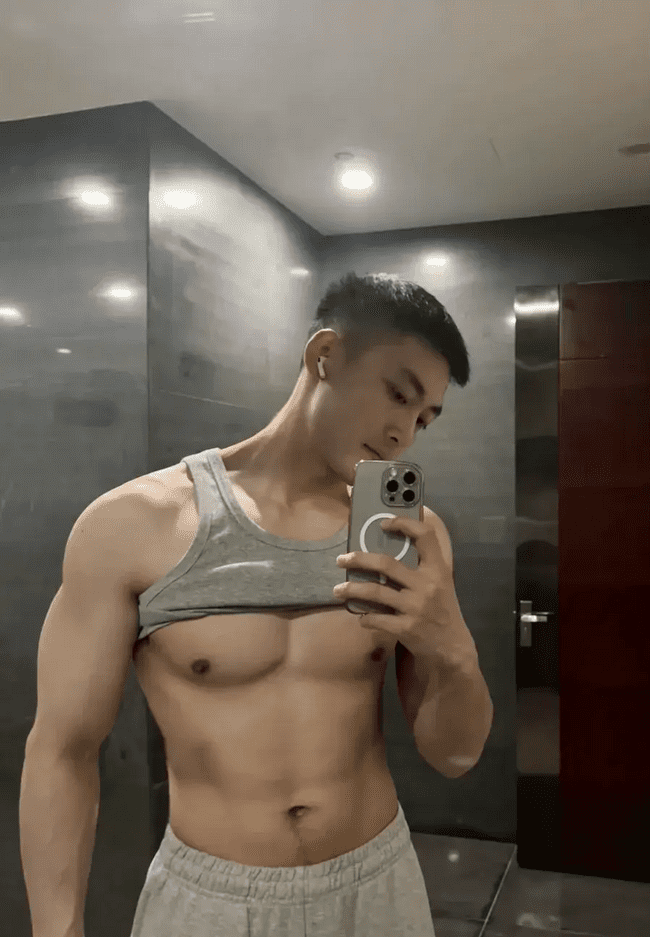 182cm 东北寸头爷们，想被他调教吗？