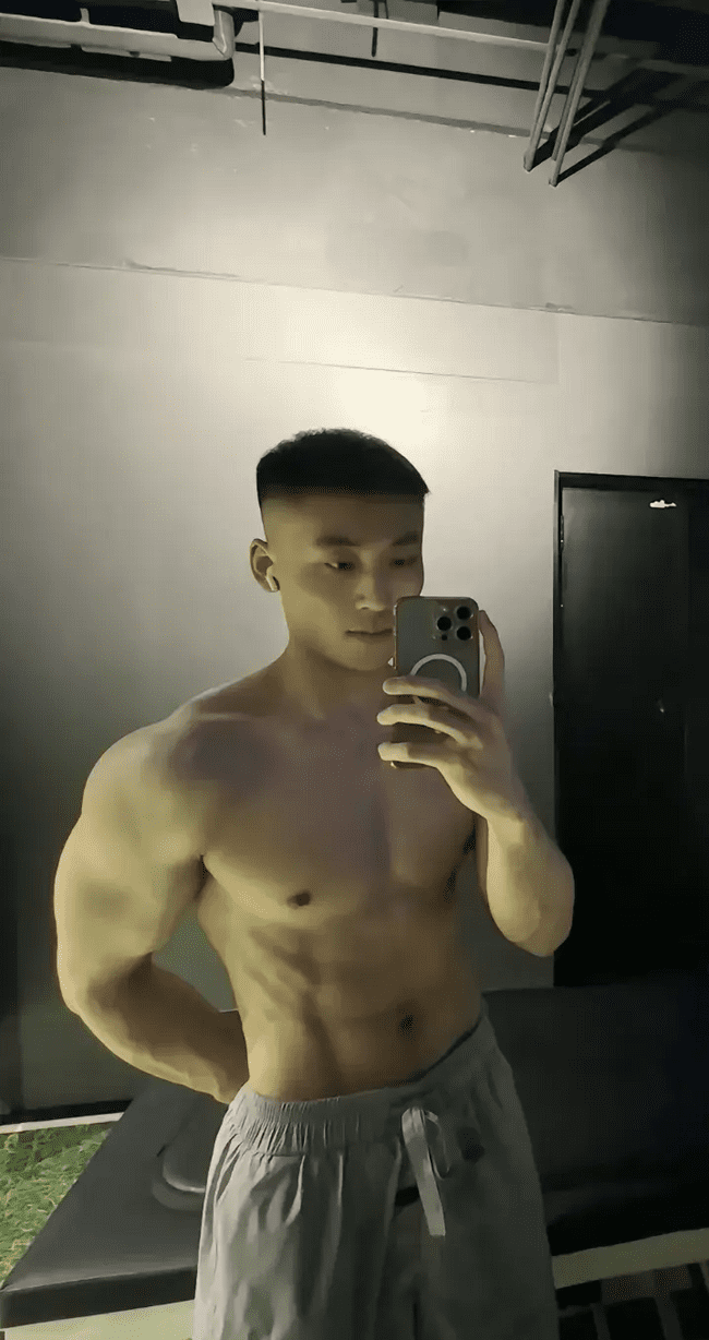 182cm 东北寸头爷们，想被他调教吗？