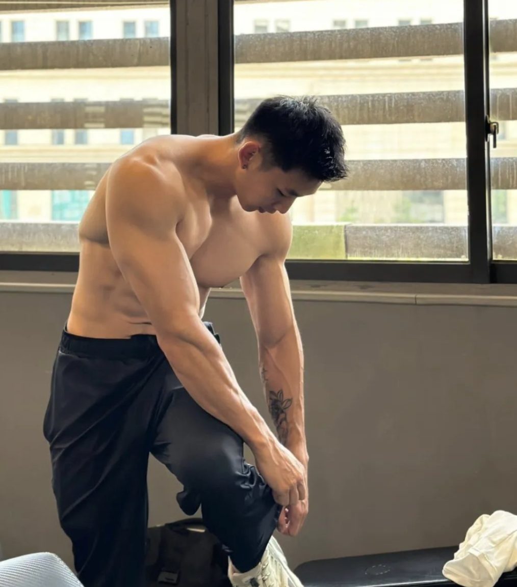 185CM 健身肌肉型男，成都圈圈梦中老公 