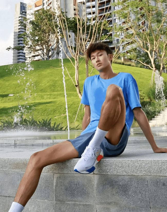 黑皮机车程序员小哥哥，你被折服了吗？