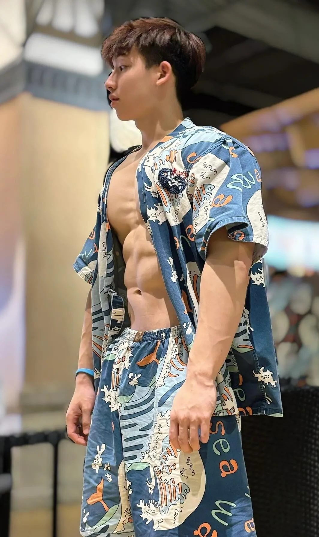 21 岁吉林肌肉体育生，荷尔蒙爆表，舔屏了！