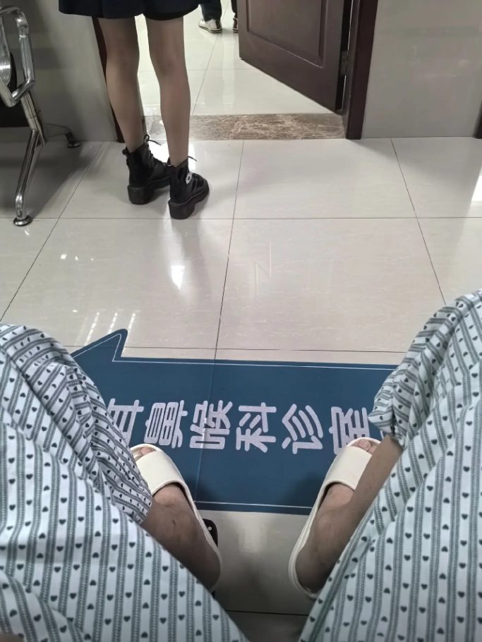 广东点“男模”事件上热搜，网友炸锅：别装糊涂!