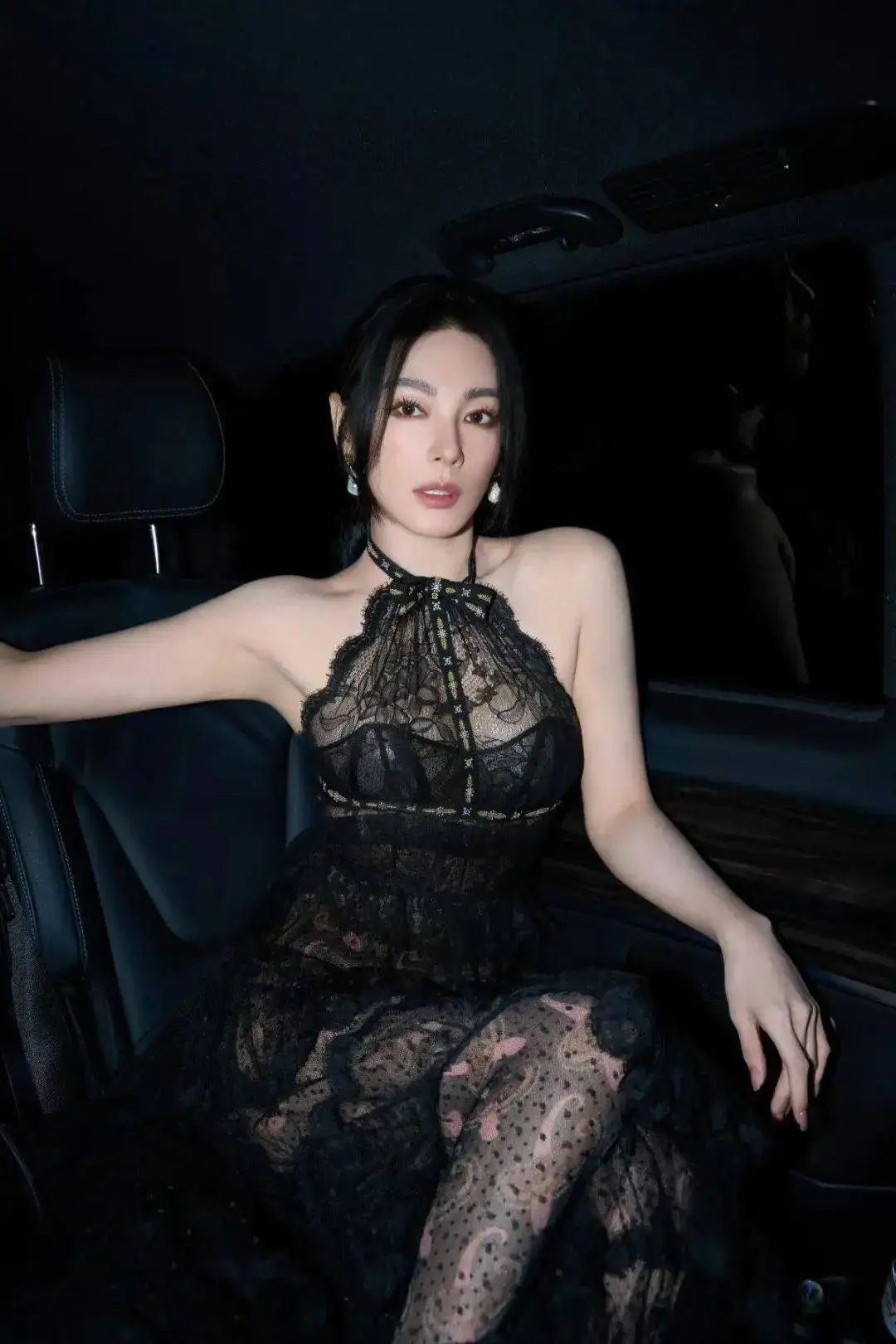 张雨绮 36 岁爆新恋情，小男友是 25 岁肌肉型男！