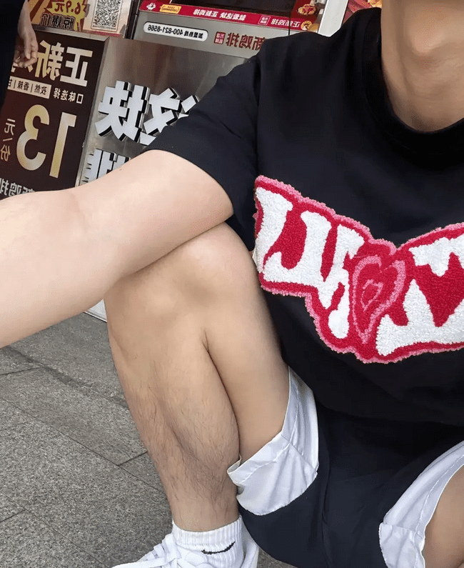 素颜也难掩帅气，摩羯小哥哥的顶级搭配秀