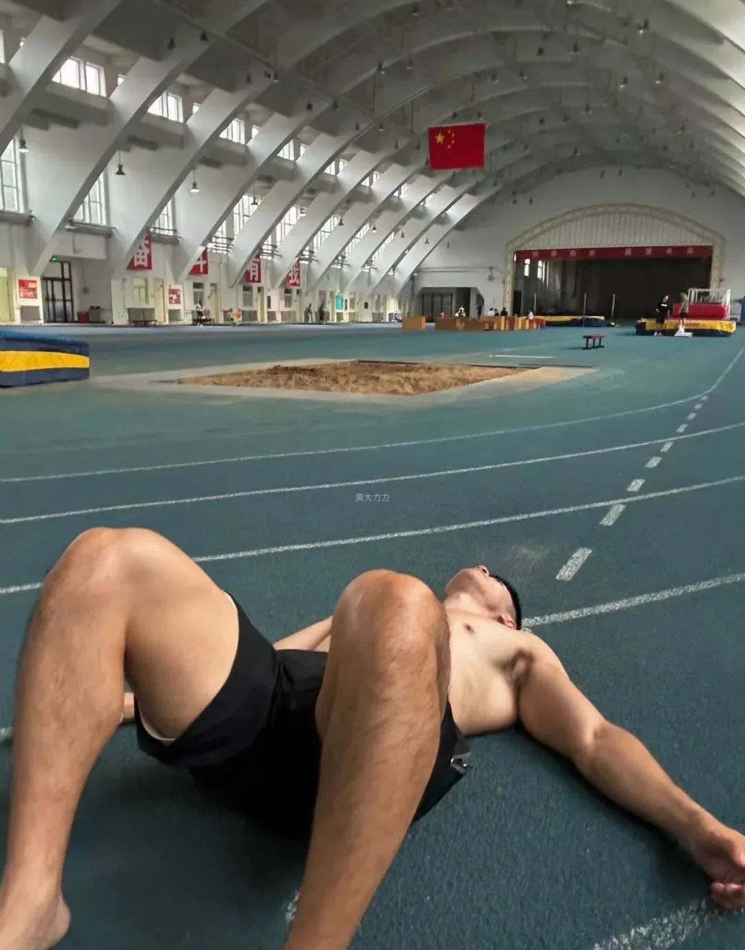 19cm 洗澡肌肉帅哥自拍私照流出，居然不打码！