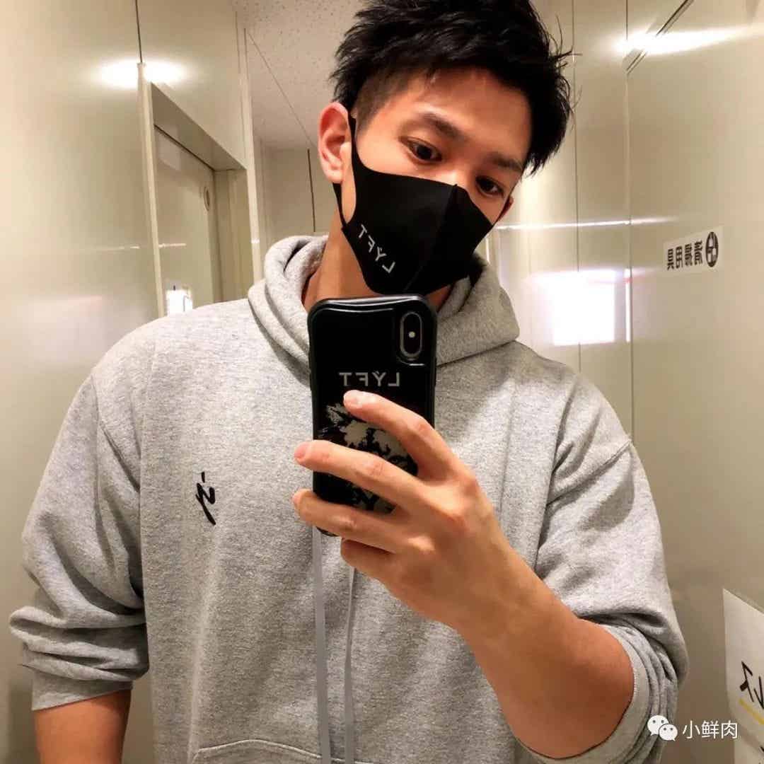 推特网红肌肉爸爸私教课卖五百，约的都是男顾客值吗？-潮男潮北