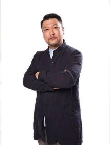 《狂飙》贾冰练肌肉做“腋下管理”，憨憨让人惊呆了