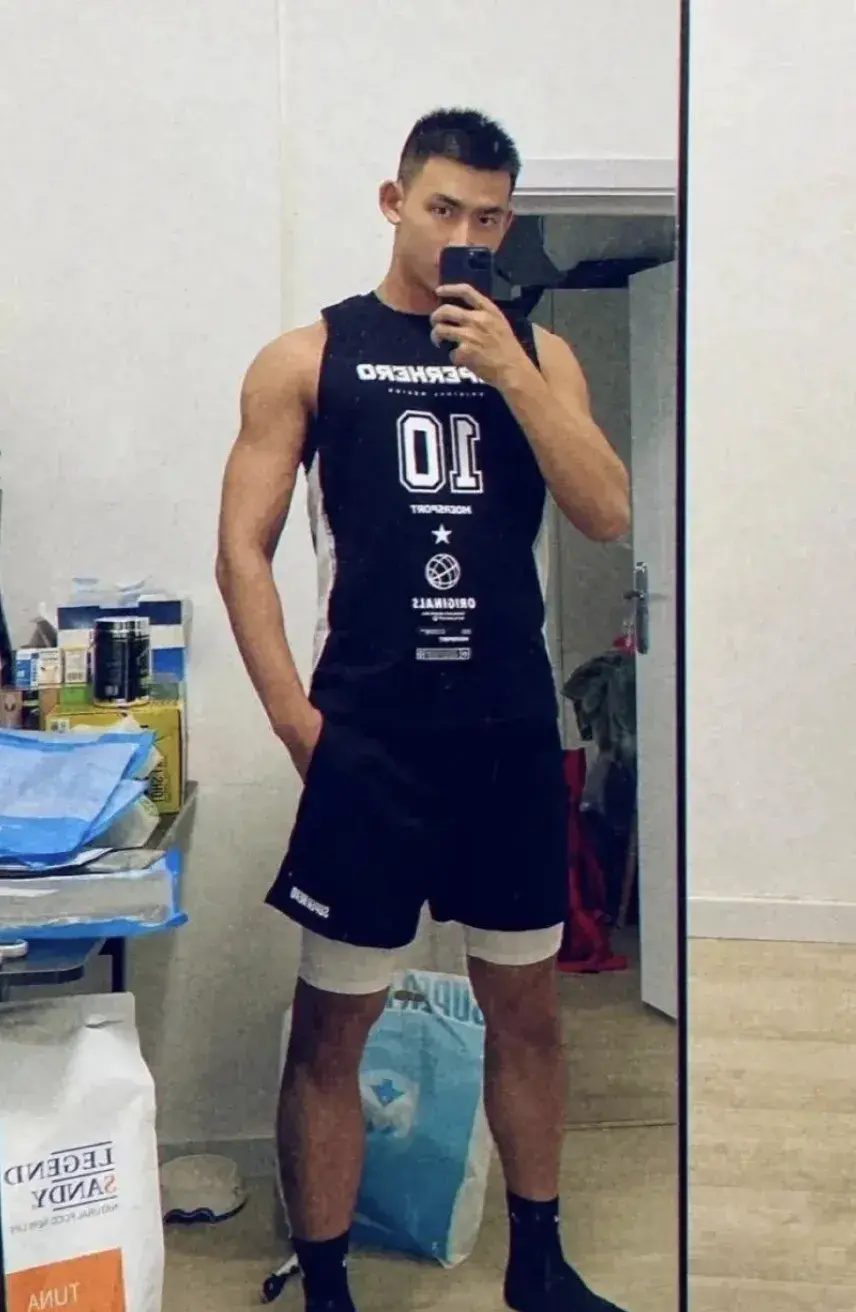 黑皮、寸头兵哥阳刚黝黑，满满的男人味！