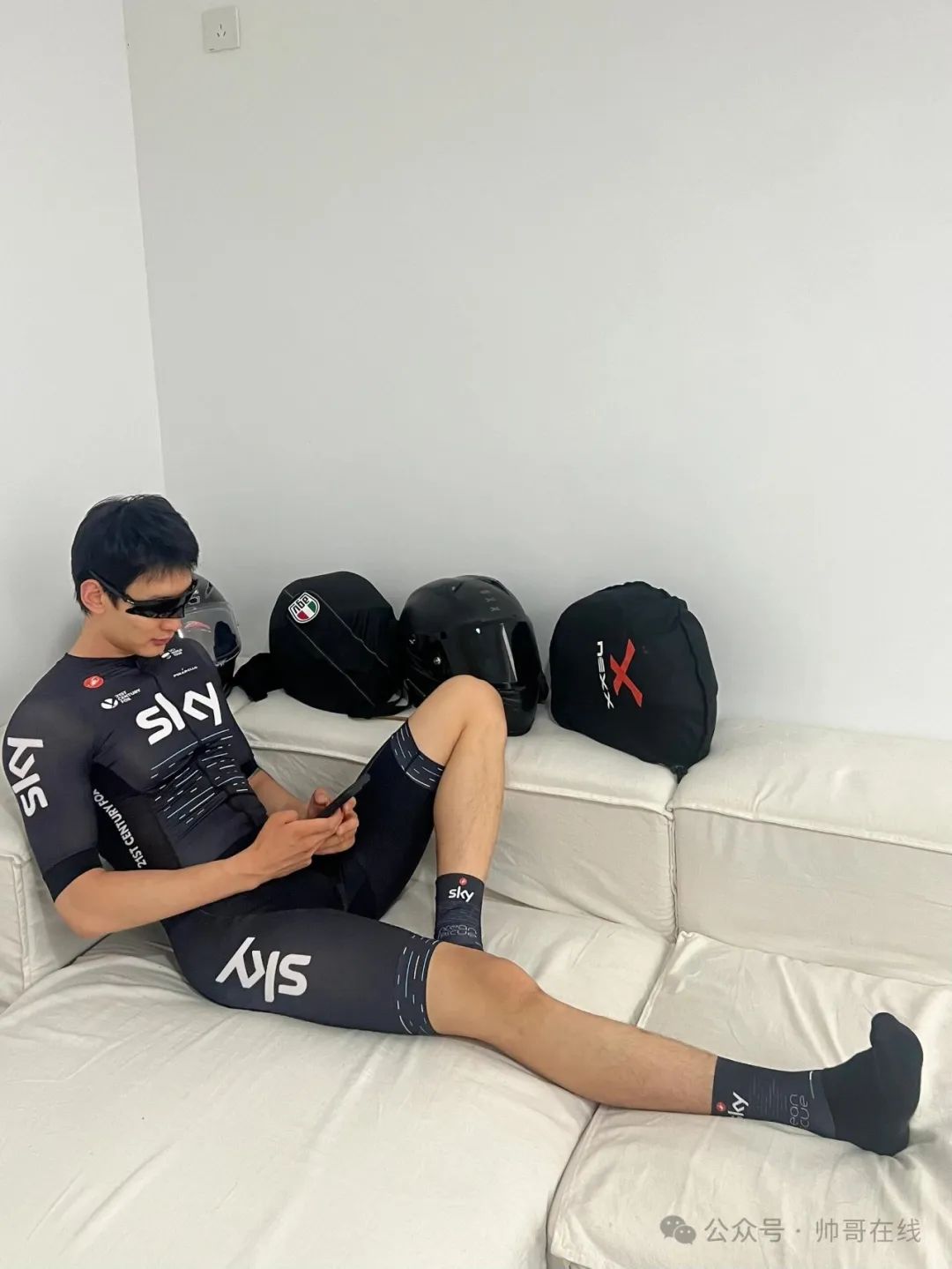 190CM 肌肉骑行帅哥，这腿子太长了吧！