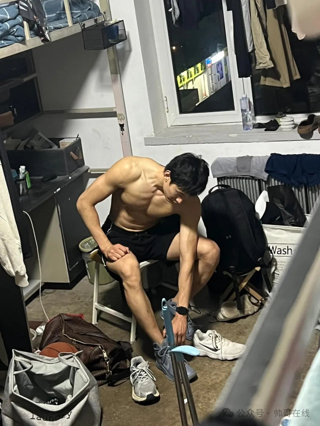 190CM 肌肉骑行帅哥，这腿子太长了吧！