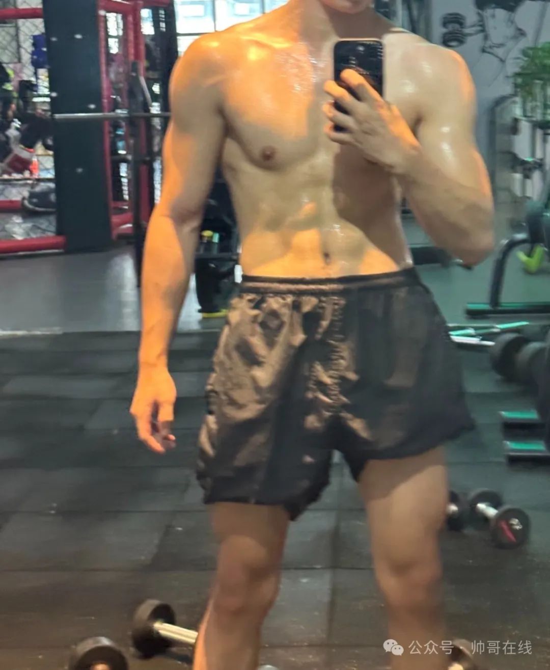 童颜薄肌男高体育生弟弟，这才是真鲜肉男菩萨吧！