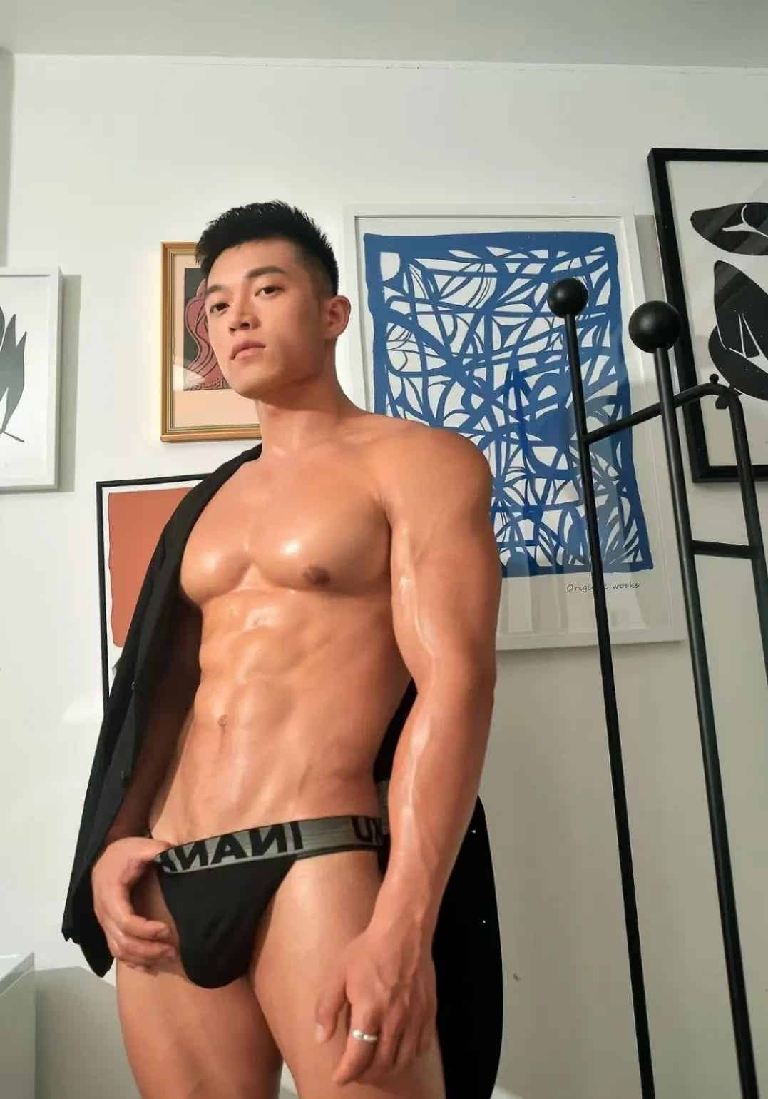 186cm大包肌肉帅哥，边缘你能顶住几分？-潮男潮北