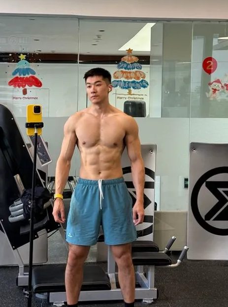 18 粗大手臂的柔道体育生小哥