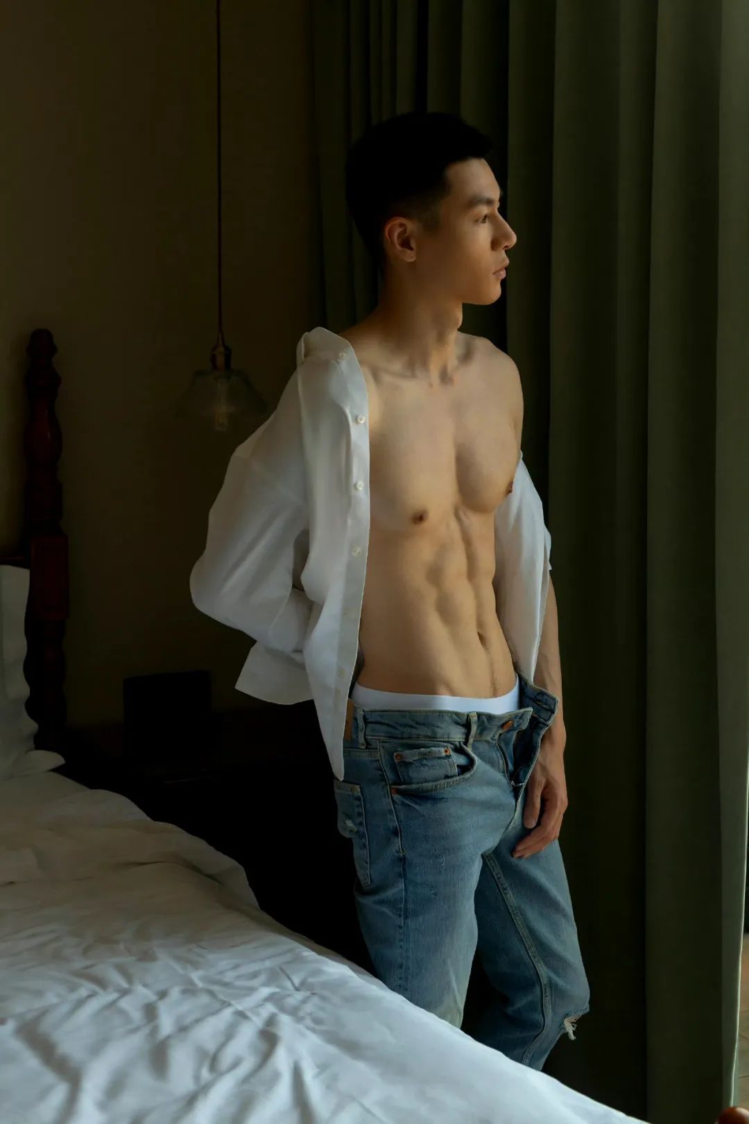 182cm 大包带腹毛八块腹肌，实力藏不住了！