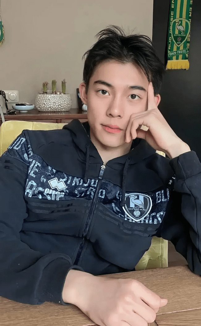 王昶, 杨鸣, 汪顺, 张翼祥, 宁泽涛, 张继科, 董力, 李嗣镕 11 位体坛帅哥颜值大比拼🥇
