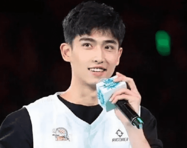  王昶, 杨鸣, 汪顺, 张翼祥, 宁泽涛, 张继科, 董力, 李嗣镕 11 位体坛帅哥颜值大比拼🥇