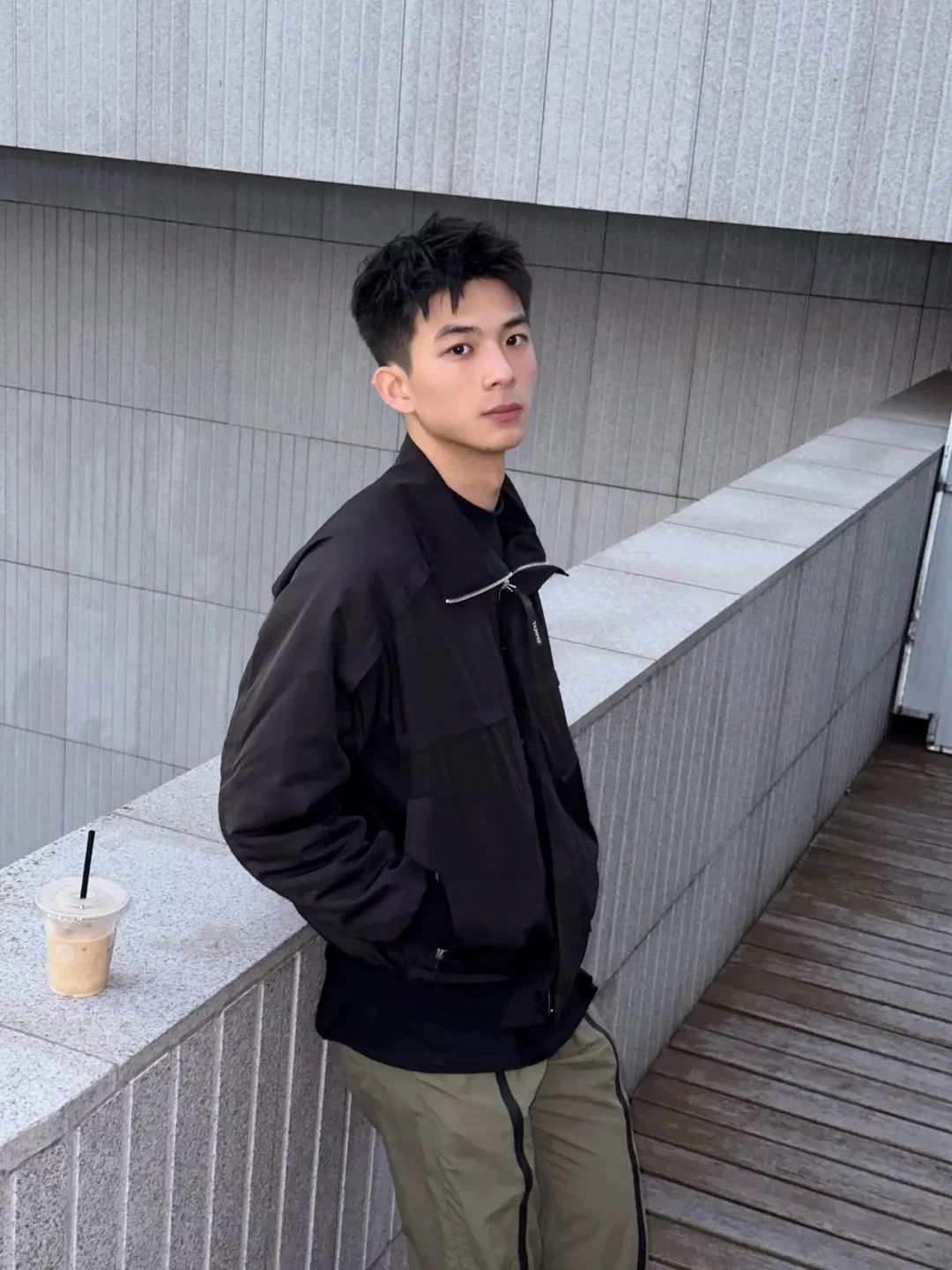 186cm 小鲜肉颜值绝了，长腿小奶狗的理想男友 